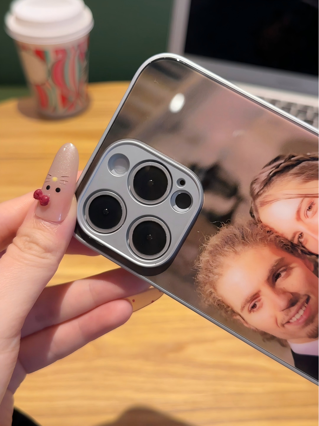 Forever Yours fotocover: Personliggjort med dit særlige øjeblik – en hjertevarm gave